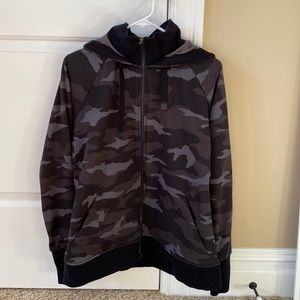 Athleta XL Camo Sweatshirt